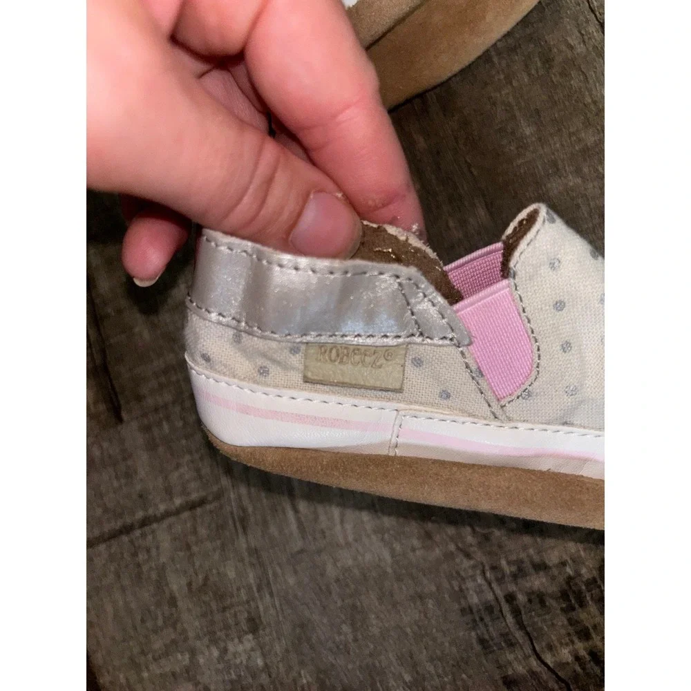 Robeez infant slip